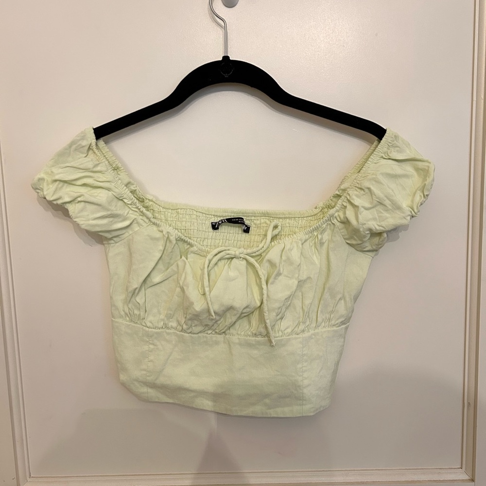 PALE LIME CROP